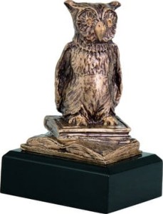 Figurka odlewana sowa szkolnictwo RTY630/BR H-14 cm + grawerowanie