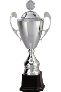 Puchar 4105 DP srebrny H-52,5 cm R-160 mm z przykrywką + grawerowanie